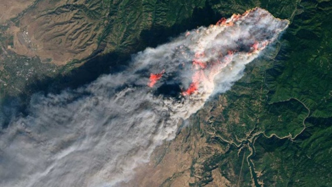 76 muertos tras incendios en California