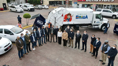 Entregan Cabeza de Vaca y Chucho Nader Maquinaria y Equipo para Limpieza