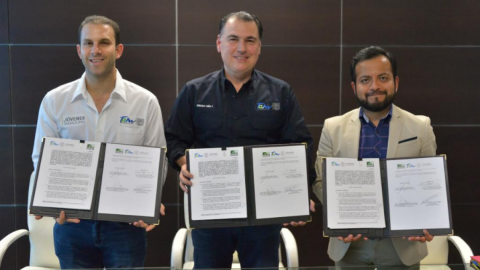 Líderes juveniles promoviendo la Cultura de la Legalidad