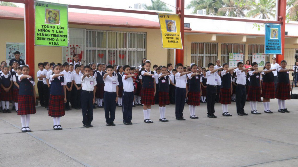 Toman protesta Ayuntamiento y DIF Tampico a Difusores Infantiles
