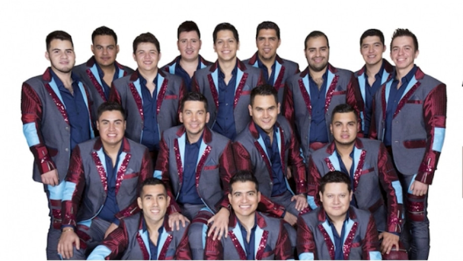 Banda Los Recoditos canta “Despacito” en versión banda