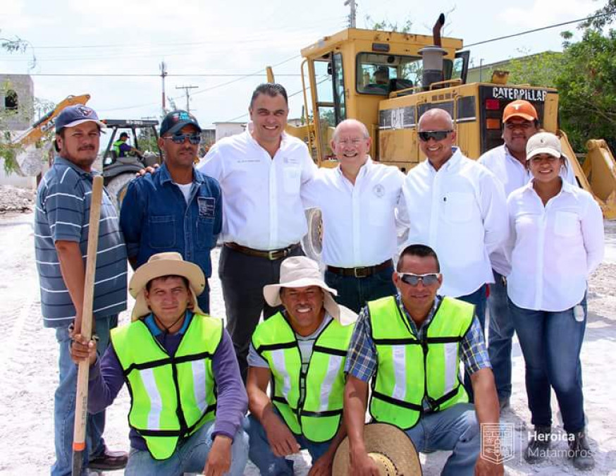 Realizan reconstrucción de la calle Cerro del Bernal