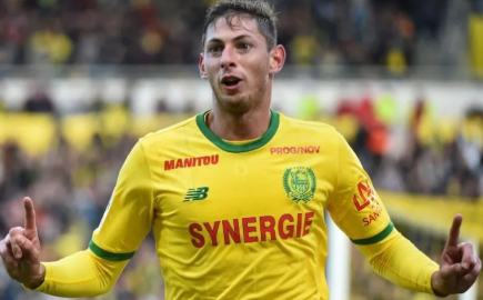 Dictan sentencia a empresario que organizó vuelo donde murió Emiliano Sala