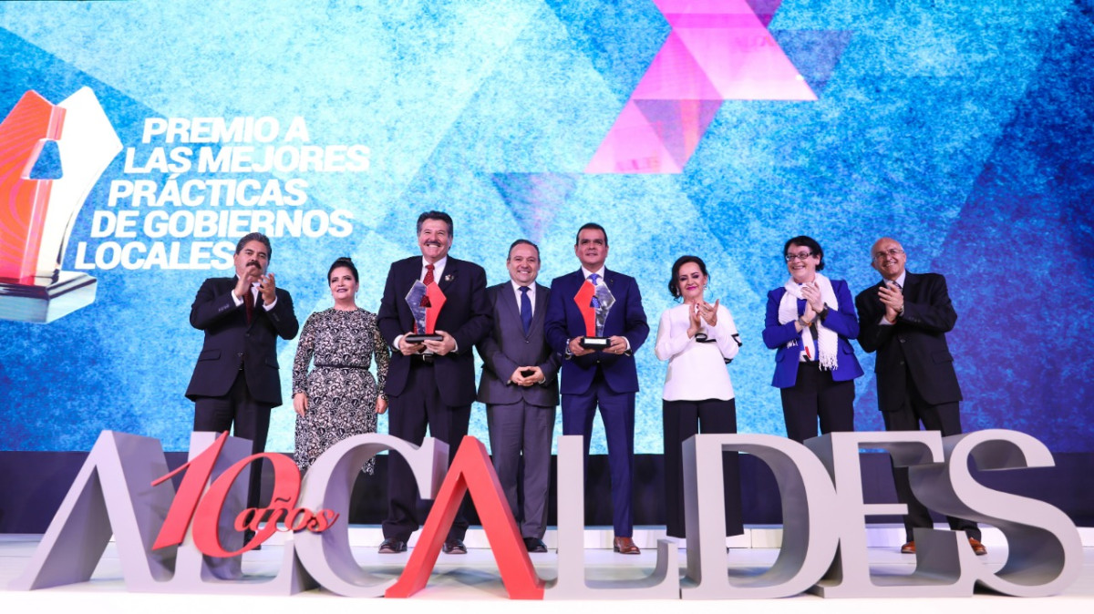 Premian a Rivas por impulsar desarrollo regional fronterizo