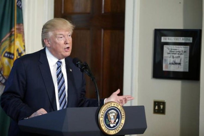 Demanda Trump fondos para el muro fronterizo