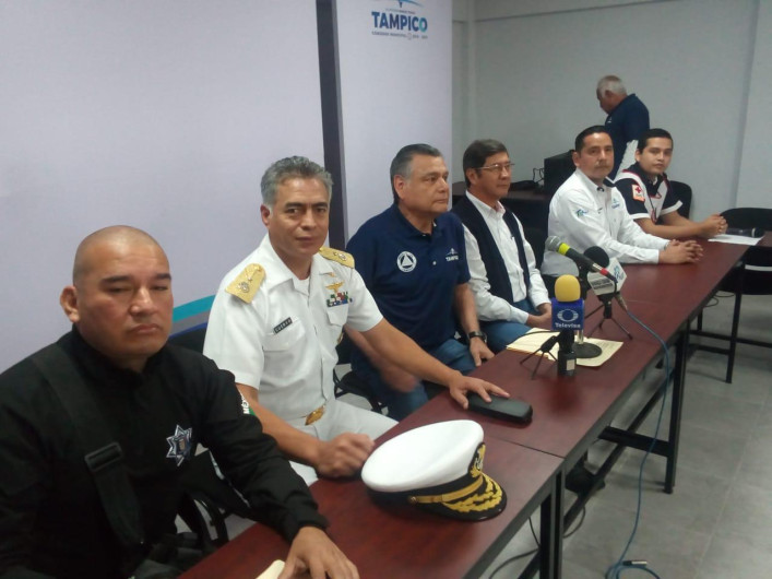 12 choques y 15 menores lesionados por cohetones, saldo de la noche de Año Nuevo