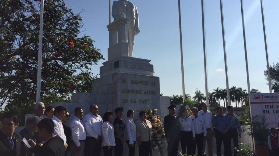 Conmemora el CCXI aniversario del natalicio de Don Benito Juárez 