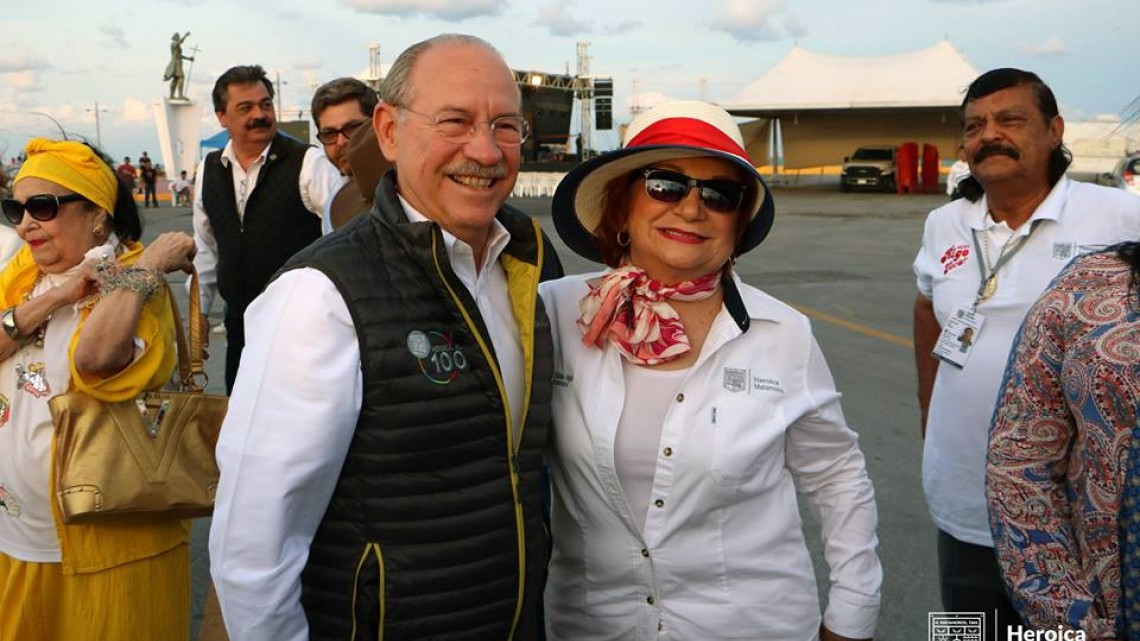 Develan placa de Rigo Tovar en Playa Bagdad