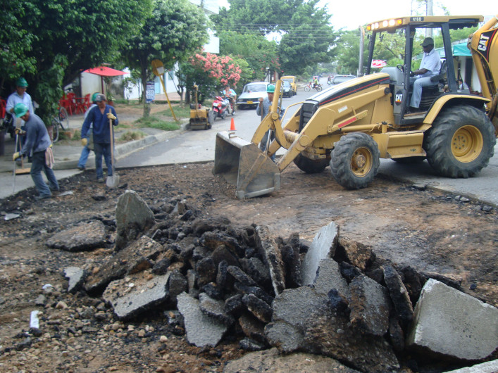 Remodelaciones en la Carretera-Nacional bloquean viviendas 