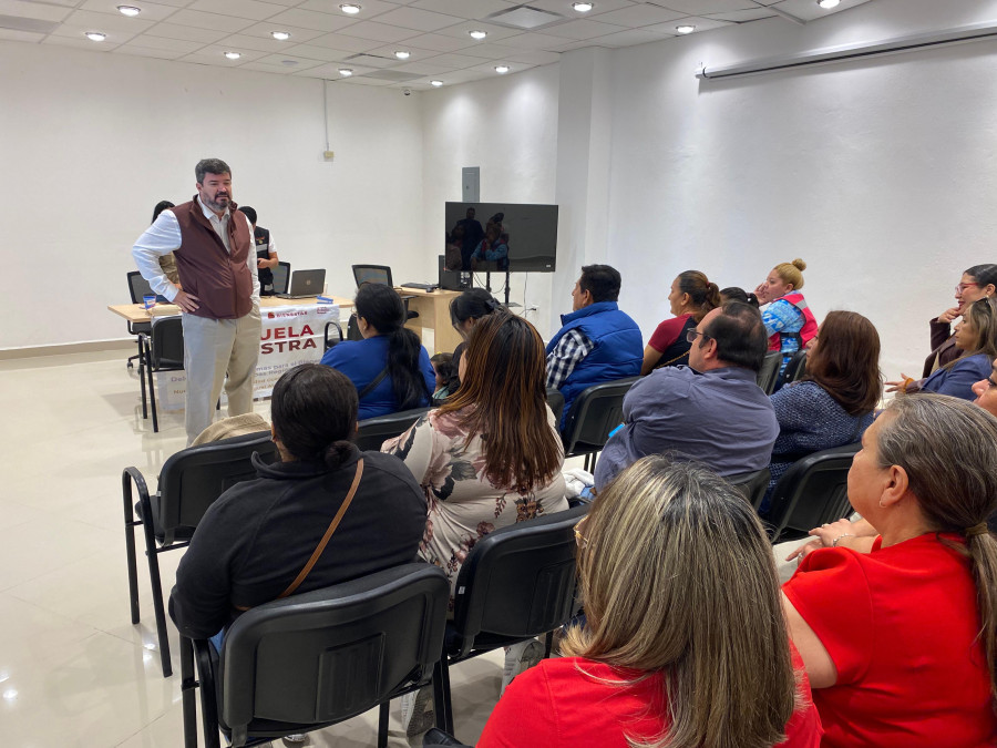 Reciben apoyo de la Escuela es Nuestra