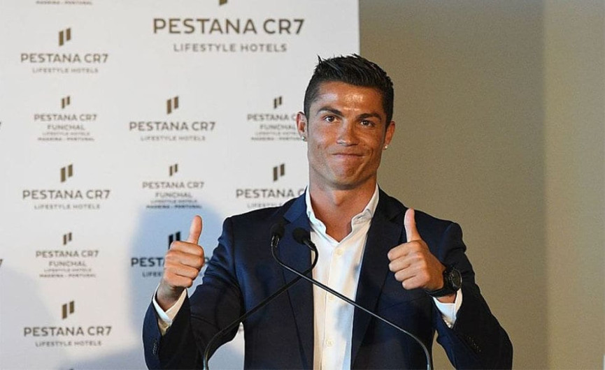 Cristiano Ronaldo ofrece trabajo con medio millón de sueldo anual
