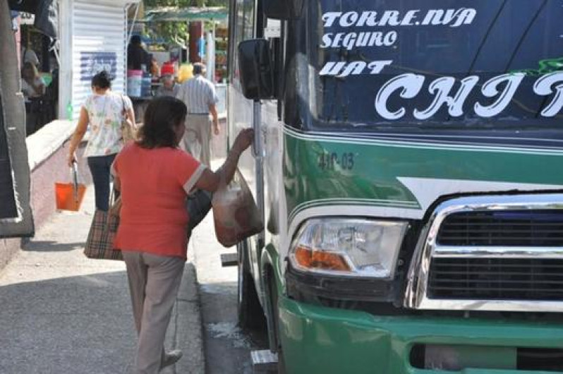 Se busca evitar incremento en tarifa de transporte público
