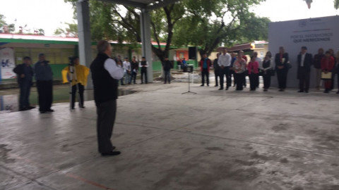 Inaugura Chuchín techumbre en escuela primaria