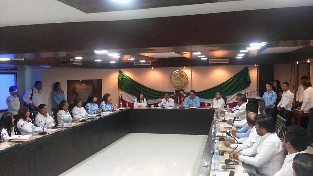 Destituye Alcalde a secretario del Ayuntamiento de Madero