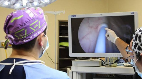 Extirpan tumor de casi 23 kilos a mujer en Querétaro; se recupera con éxito