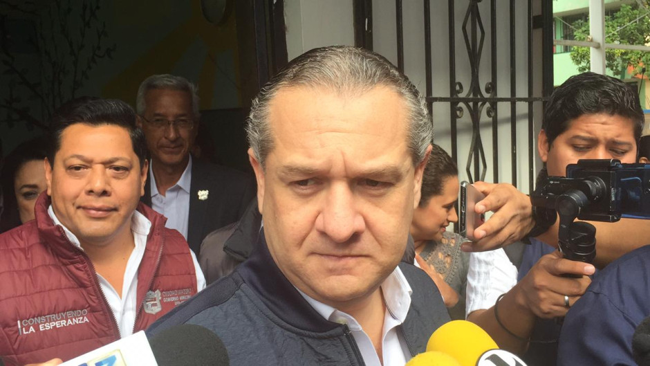 Avala Alcalde rotación de mandos en Secretaría de Marina