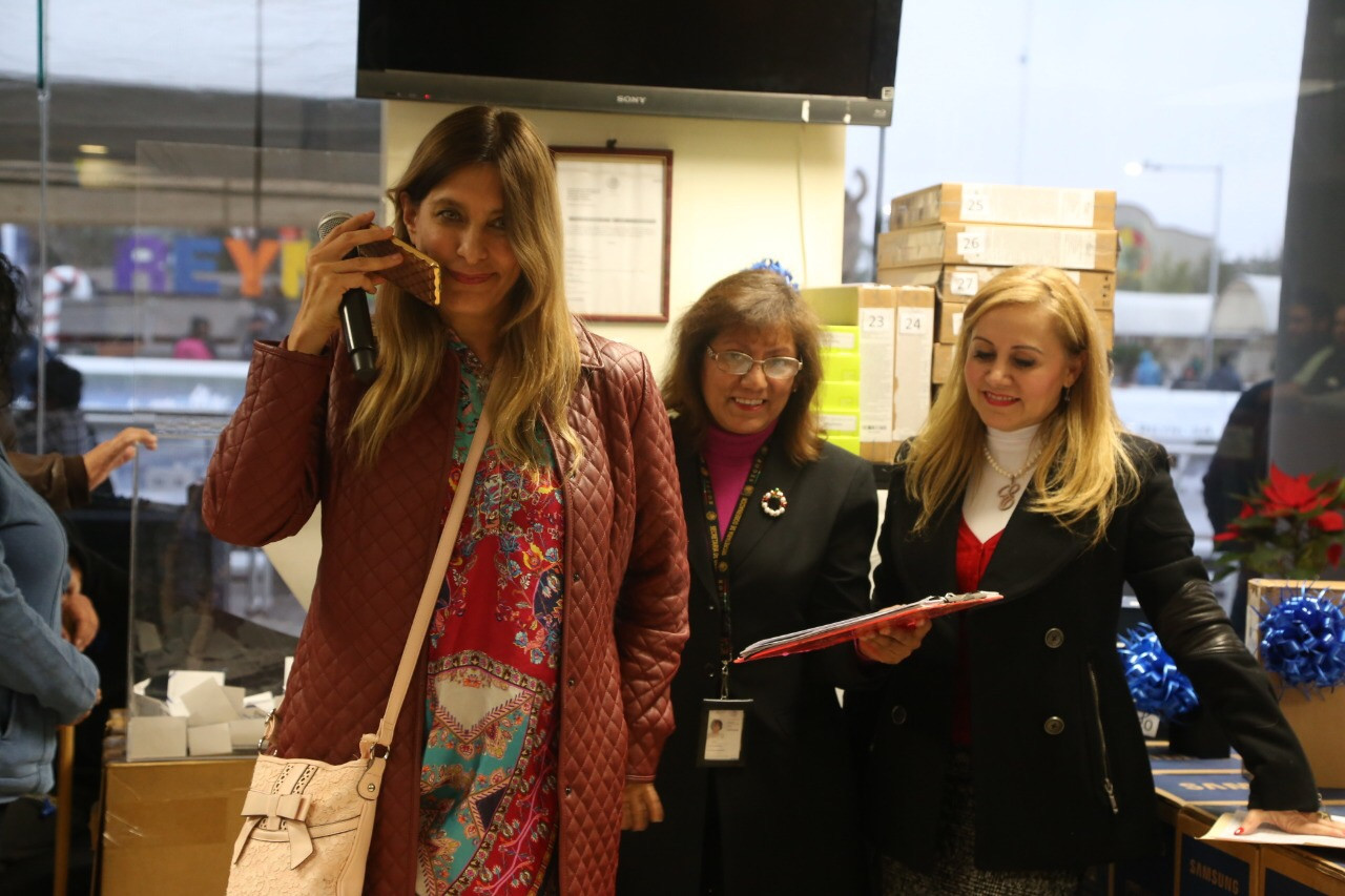 Premian a contribuyentes que pagaron Predial