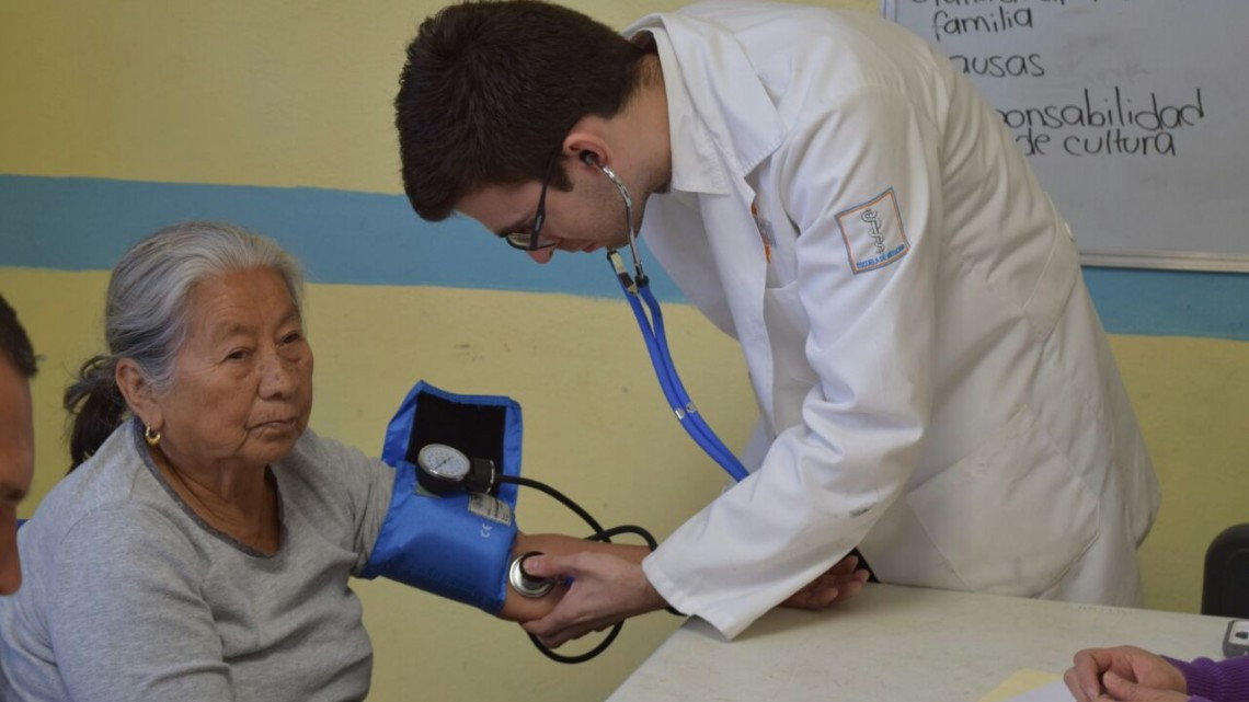 Realiza Sedesol Brigada Médica en la Américo Villarreal 