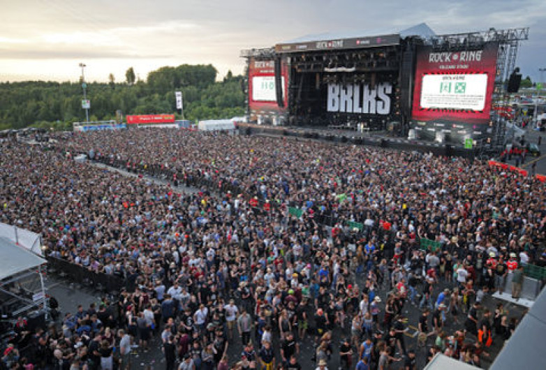 Autoridades alemanas paran festival por supuesto ataque terrorista 