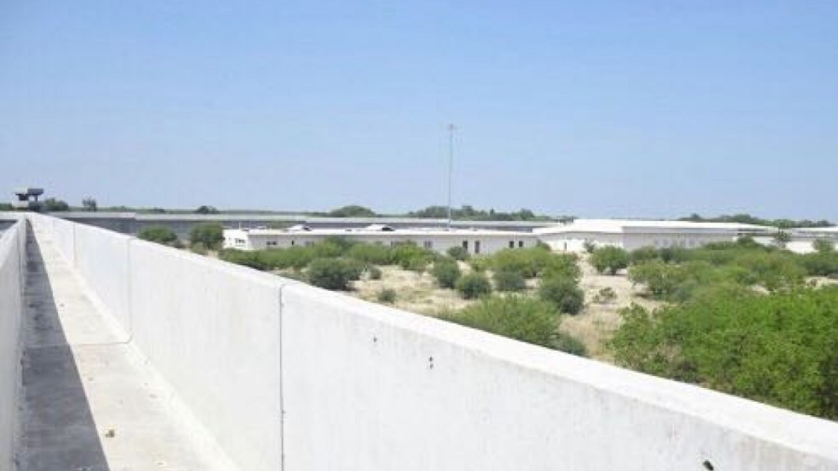 Reactivarán construcción de nuevo Penal en Victoria