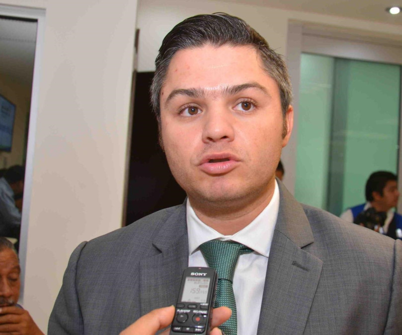 A partir de hoy multaran a dueños de terrenos con basura o con maleza 