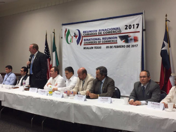 Gobierno estatal y ayuntamiento fomentan relaciones comerciales binacionales