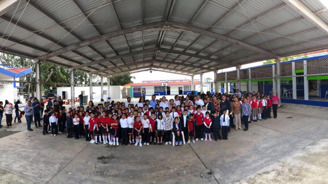 Con recursos del Fonden equipan y reparan escuelas afectadas por inundaciones en 2016