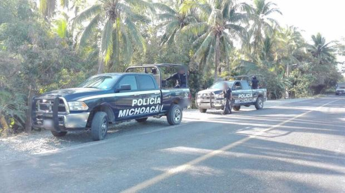 Rescatan a 5 policías secuestrados en Aquila, Michoacán
