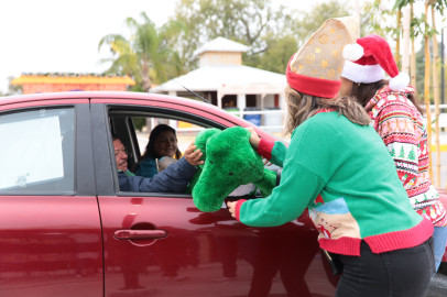 Responde ciudadanía al llamado del 'Juguetón 2024' y acude a donar al Zoológico 