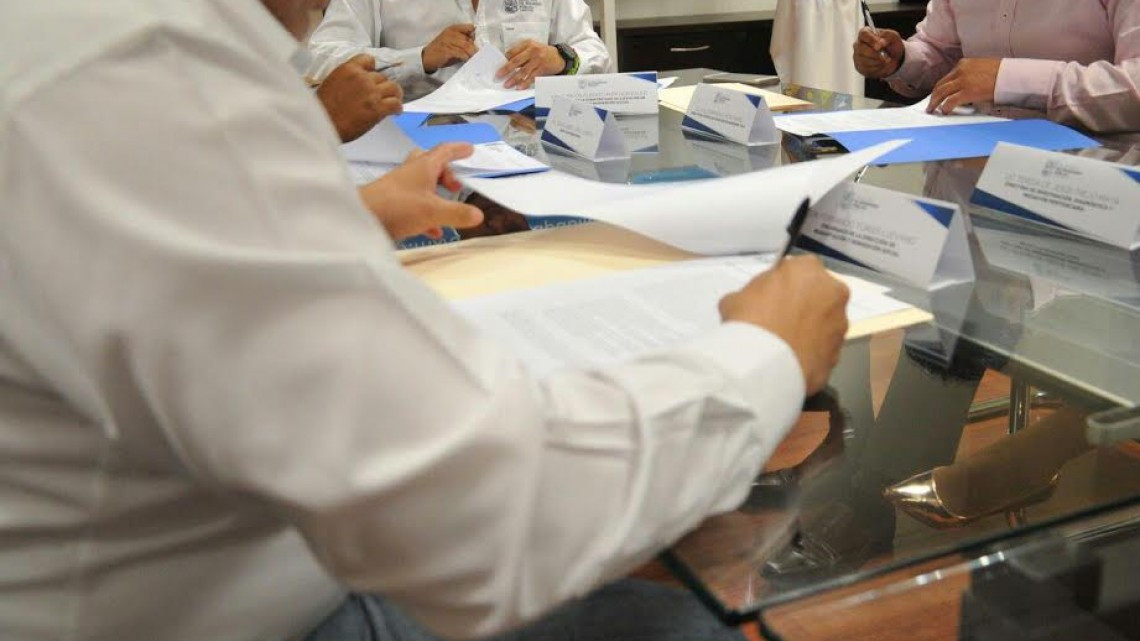 Firman proyecto de empleo al interior del Cedes de Tula