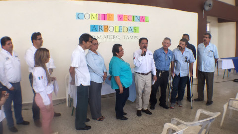 Entrega Alcalde constancia de mayoría a comités vecinales