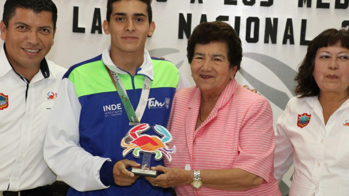 Reconoce Ayuntamiento de Tampico a medallistas de la Olimpiada Nacional 2017