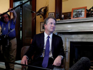 Aparece tercera mujer contra Kavanaugh por abuso sexual