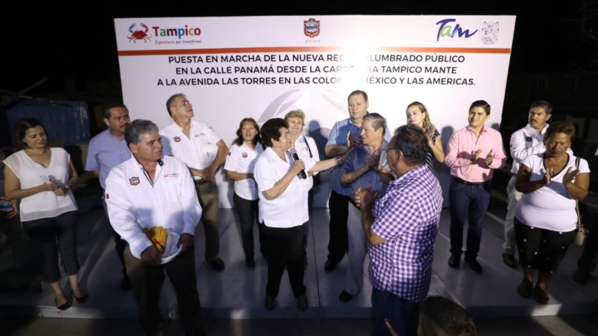 Inauguran circuito de alumbrado en las colonias México y las Américas