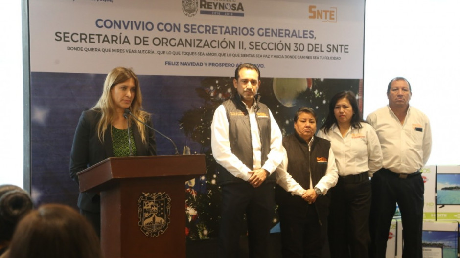 Trabajo de Maki Ortiz es reconocido por Magisterio