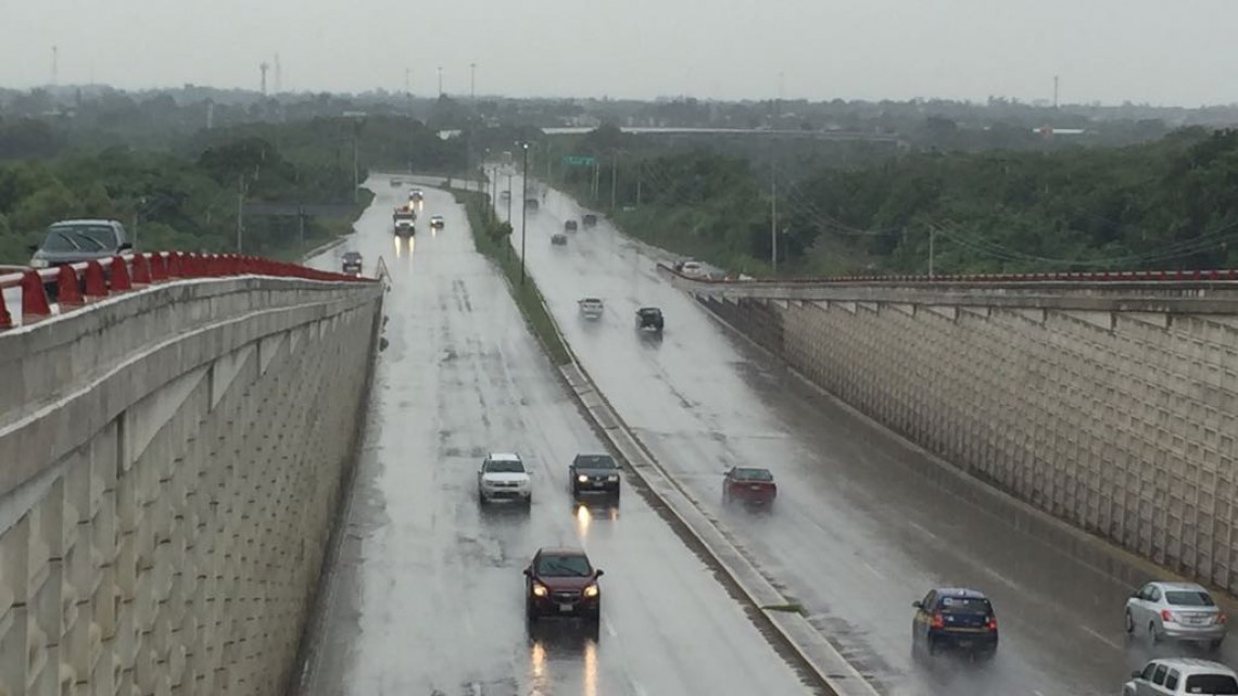 Siguen lluvias en la zona sur por presencia de "Katia"