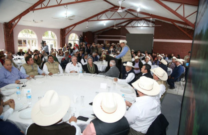  Francisco García ofrece recuperar la productividad ganadera en Tamaulipas