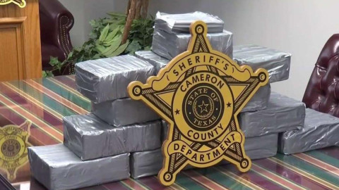 Arrestan a dos mujeres en Brownsville por presunto lavado de dinero