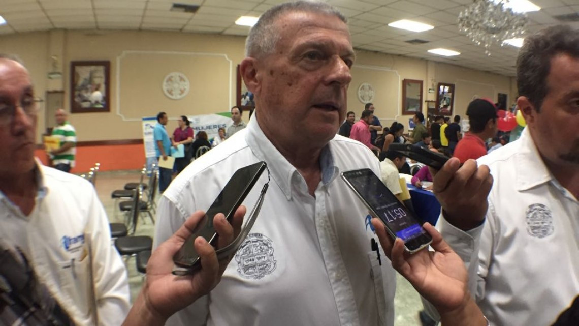 Inversionistas a la espera del desarrollo político en el país