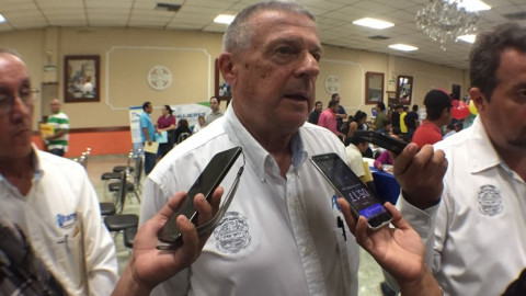 Inversionistas a la espera del desarrollo político en el país