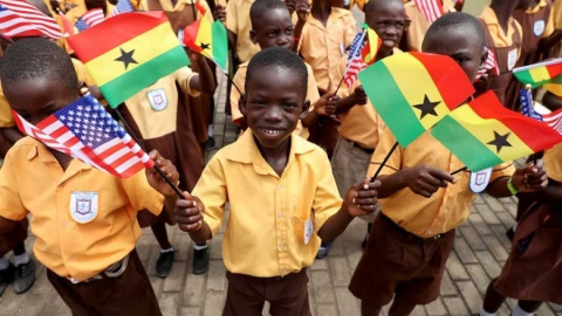 Inicia gira de Melania por África