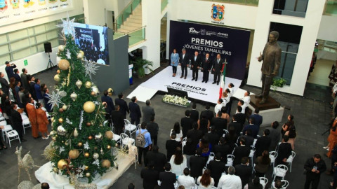 Entrega estado más de 350 mil pesos en premios a jóvenes Tamaulipecos