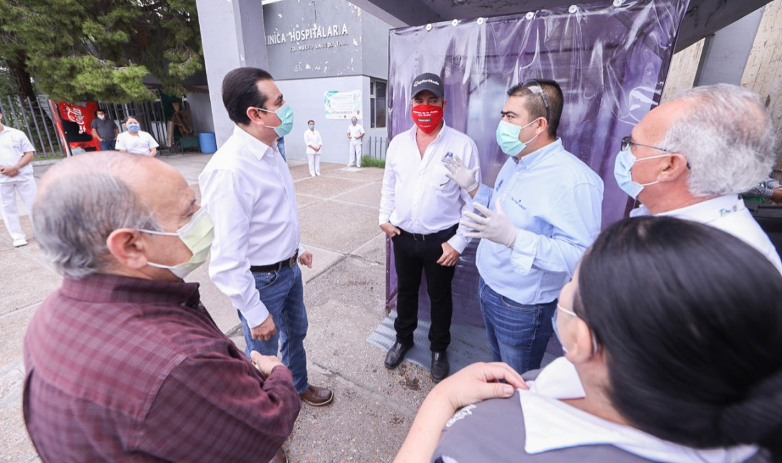 Pone en marcha Rivas túnel sanitizador en Hospital ISSSTE