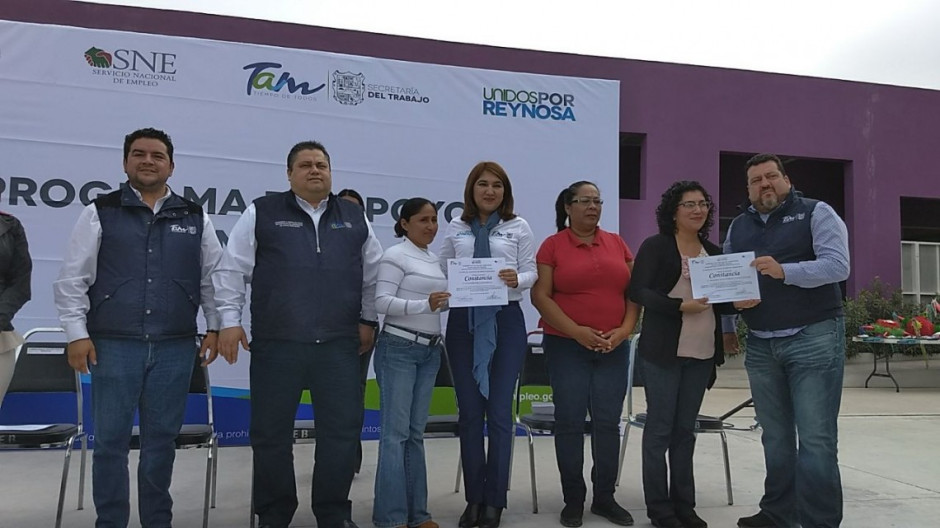 Entregan Unidos por Reynosa, constancias de cursos de capacitación