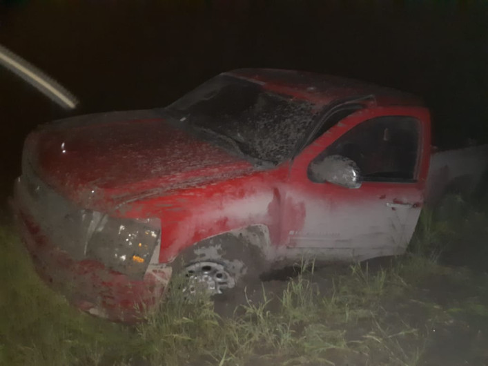 Policía Estatal asegura camionetas con blindaje artesanal 