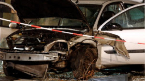 1 muerto y 8 heridos después de que automóvil se estrellara