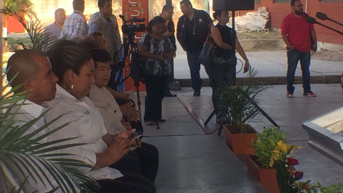 Celebra Magda su cumpleaños trabajando