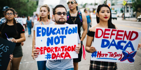 Corte ordena a Trump mantener el programa DACA