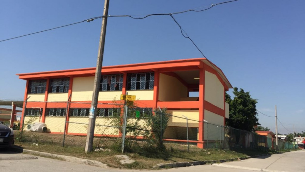 Se preparan para cuidar escuelas durante las vacaciones