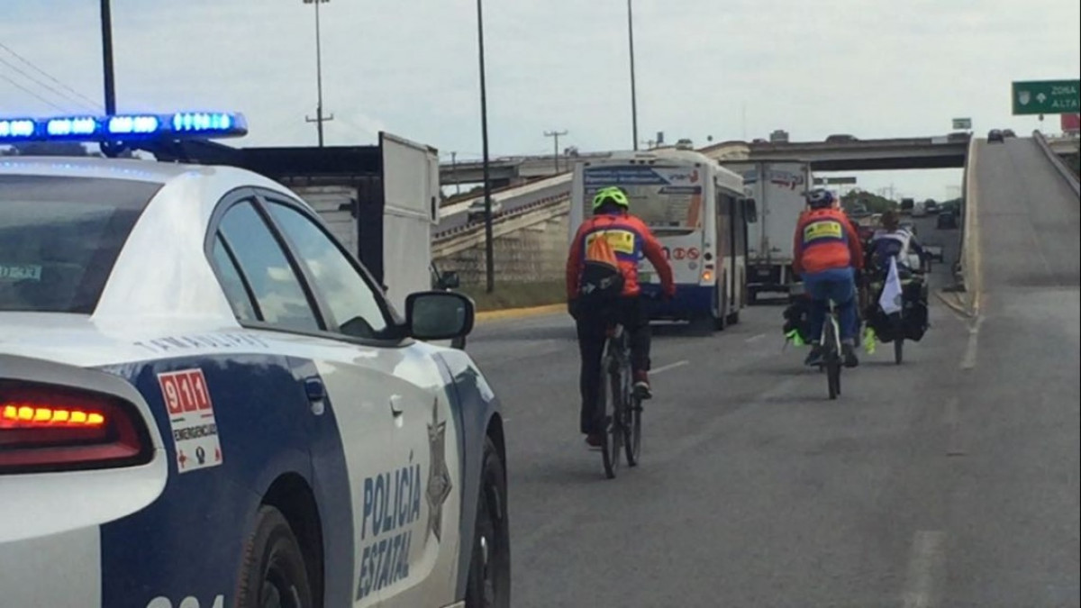 Canadienses recorren el continente americano en bicicleta